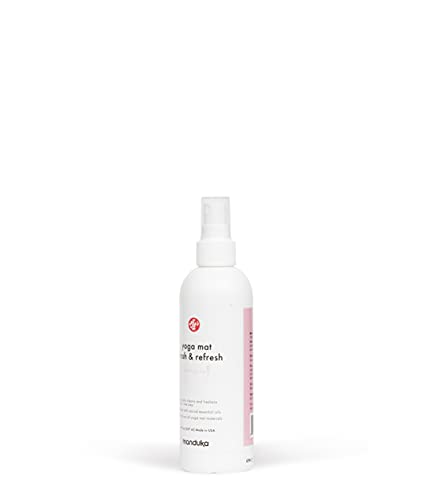 Manduka Yoga Natural Mat Wash and Refresh - 100% Natural, Essential Oils, Non Irritating, Pet Friendly, Fresh Scent, Lemongrass, 8oz (227ml)