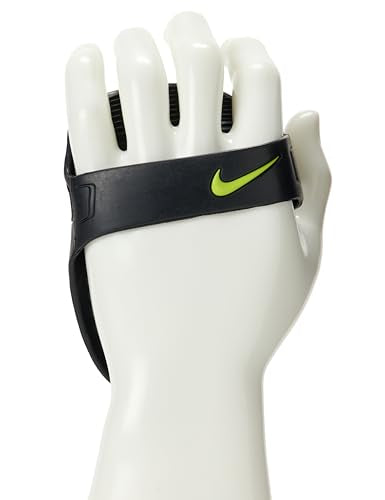 Nike Nike Training Grip - size: Medium