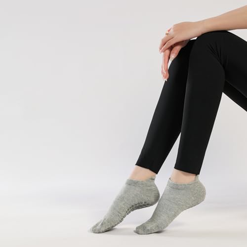 loudashuaiqi Grip Pilates Socks Non Slip Athletic Yoga Socks with Grips for Women Grippy socks for Hospital Workout Barre - style: Black*3grey*2