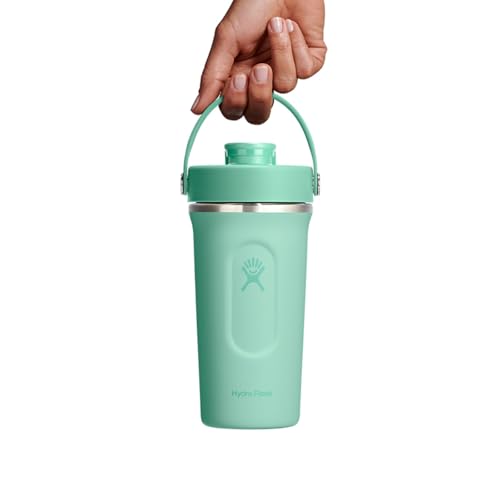 Hydro Flask Shaker Bottle – Insulated Stainless Steel Gym Bottle for Pre Workout & Protein 24 Oz Mermaid Green - color: MERMAID GREEN
