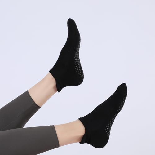 loudashuaiqi Grip Pilates Socks Non Slip Athletic Yoga Socks with Grips for Women Grippy socks for Hospital Workout Barre - style: 3black