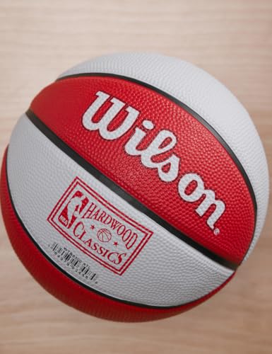 WILSON NBA Team Retro Mini Basketballs - Mini Size - 3" - color: Atlanta Hawks, size: Mini