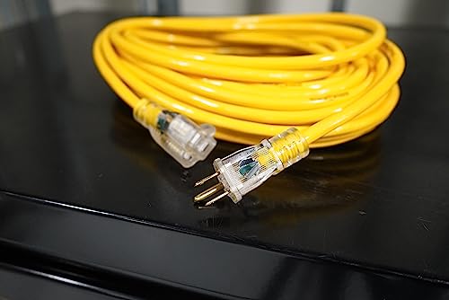 Southwire Yellow Jacket Heavy Duty Extension Cord - Reliable Outdoor Power for Tools & Equipment - Lighted End with Weather Resistant SJTW Jacket - 25 Foot - size: 25 ft