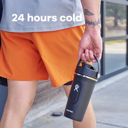 Hydro Flask Shaker Bottle – Insulated Stainless Steel Gym Bottle for Pre Workout & Protein 24 Oz Beachplum Purple - color: Beachplum
