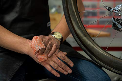 SILCA Bike Gear Wipes Canister, 8" x 12" Double-Sided Towels - 110 Count | Disposable towel wipes for bike cleaning, removes dirt, grease and sweat from bikes and gear