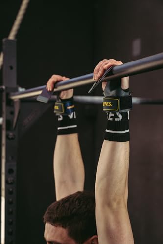 Velites - Official Crossfit® Games Quad Ultra Grips - No Chalk and Smooth Bars - Wristbands and Carry Bag Included - Pull-ups, Muscle-ups and Toes to bar - color: Green, size: Large