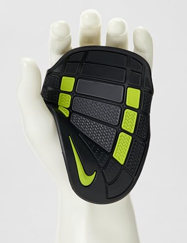 Nike Nike Training Grip - size: Medium