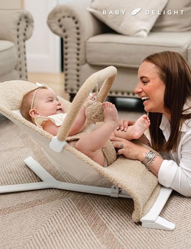 Baby Delight Alpine Deluxe Portable Bouncer | Infant | 0 – 6 Months | Tan Sherpa - color: Tan Sherpa