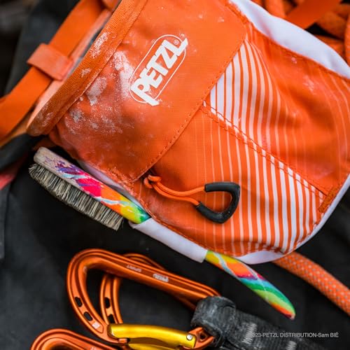Petzl SAKAPOCHE Ergonomic Chalk Bag with Pocket - color: Black Dazzle