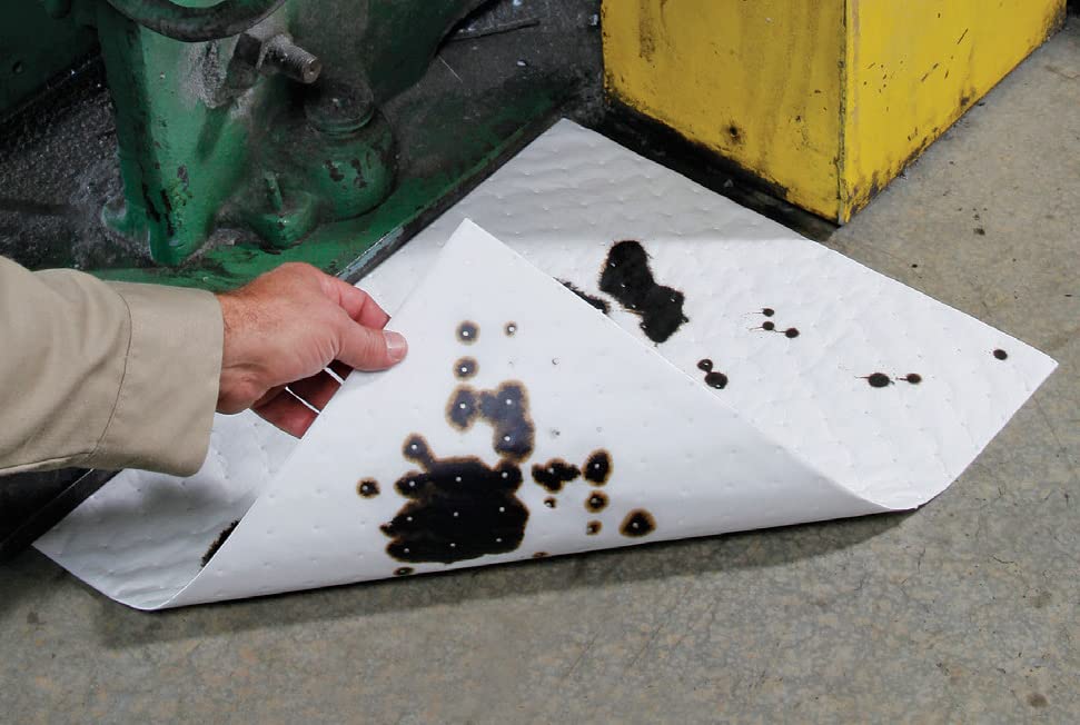 ATERET Oil Mat I Lightweight Oil Only Absorbent Pad I 15" x 18" I 200 Oil Absorbing Pads I White